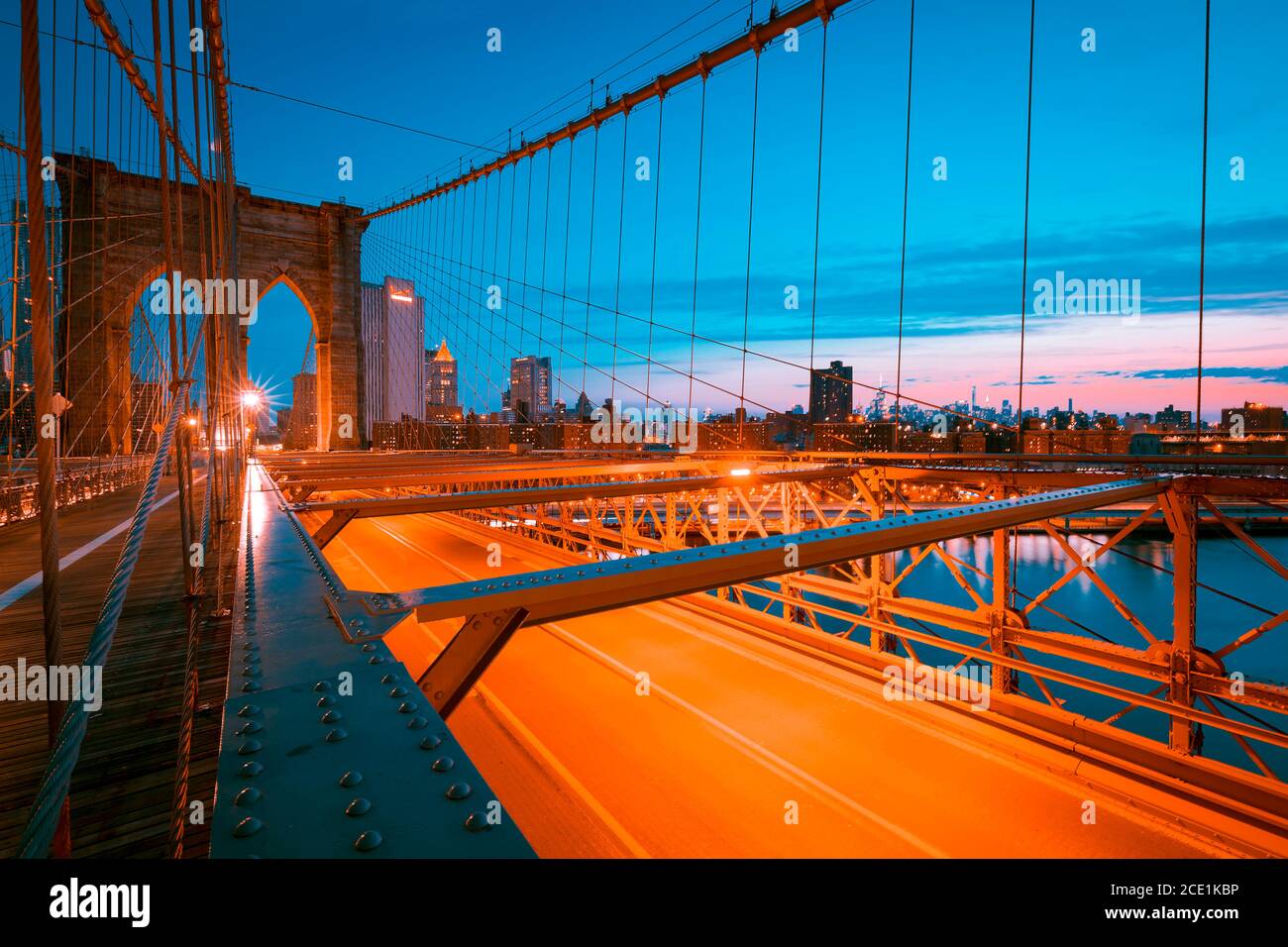 Image of the famous Brooklyn Bridge at sunrise Stock Photo - Alamy