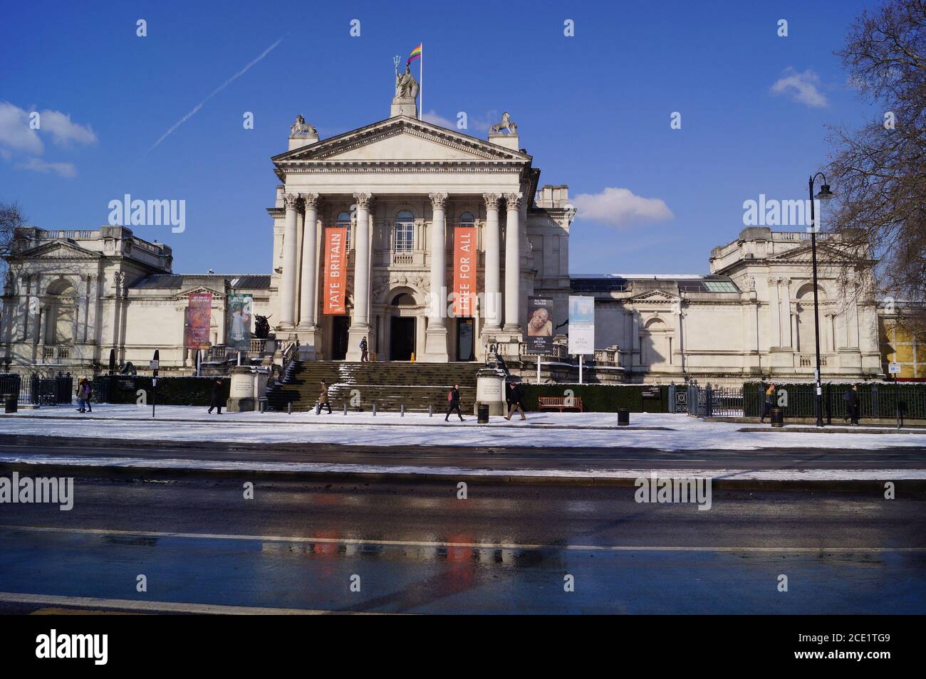 London, UK: a view of Tate Britain art gallery in Millbank, after a snowfall Stock Photo