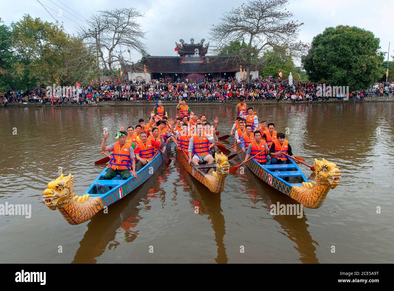 Dragon boat racing festival, unique to the river, Hai Duong, Vietnam Stock Photo