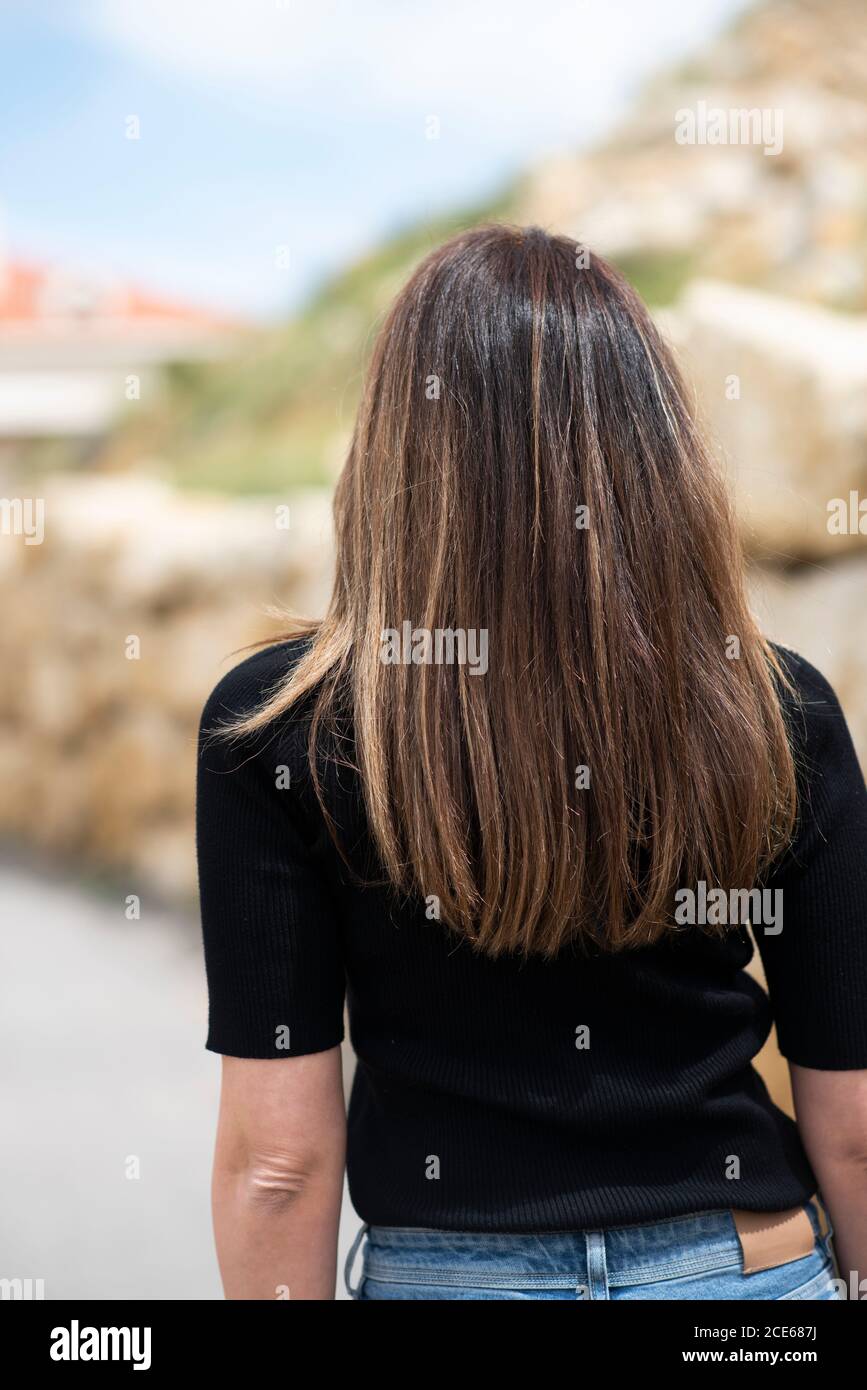 Woman rear view 40s hi-res stock photography and images - Alamy