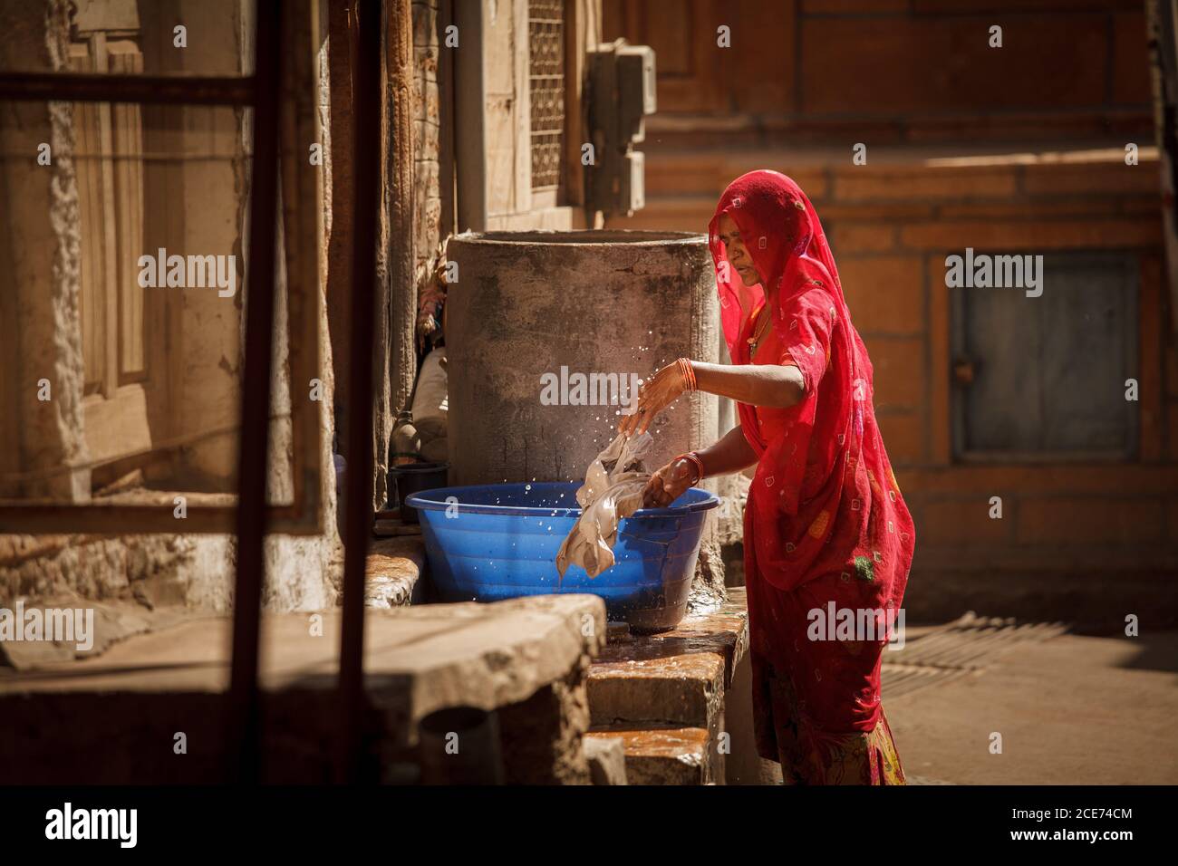 Indian Washing Indigenous woman washing clothes in hi-res stock photography and images ...
