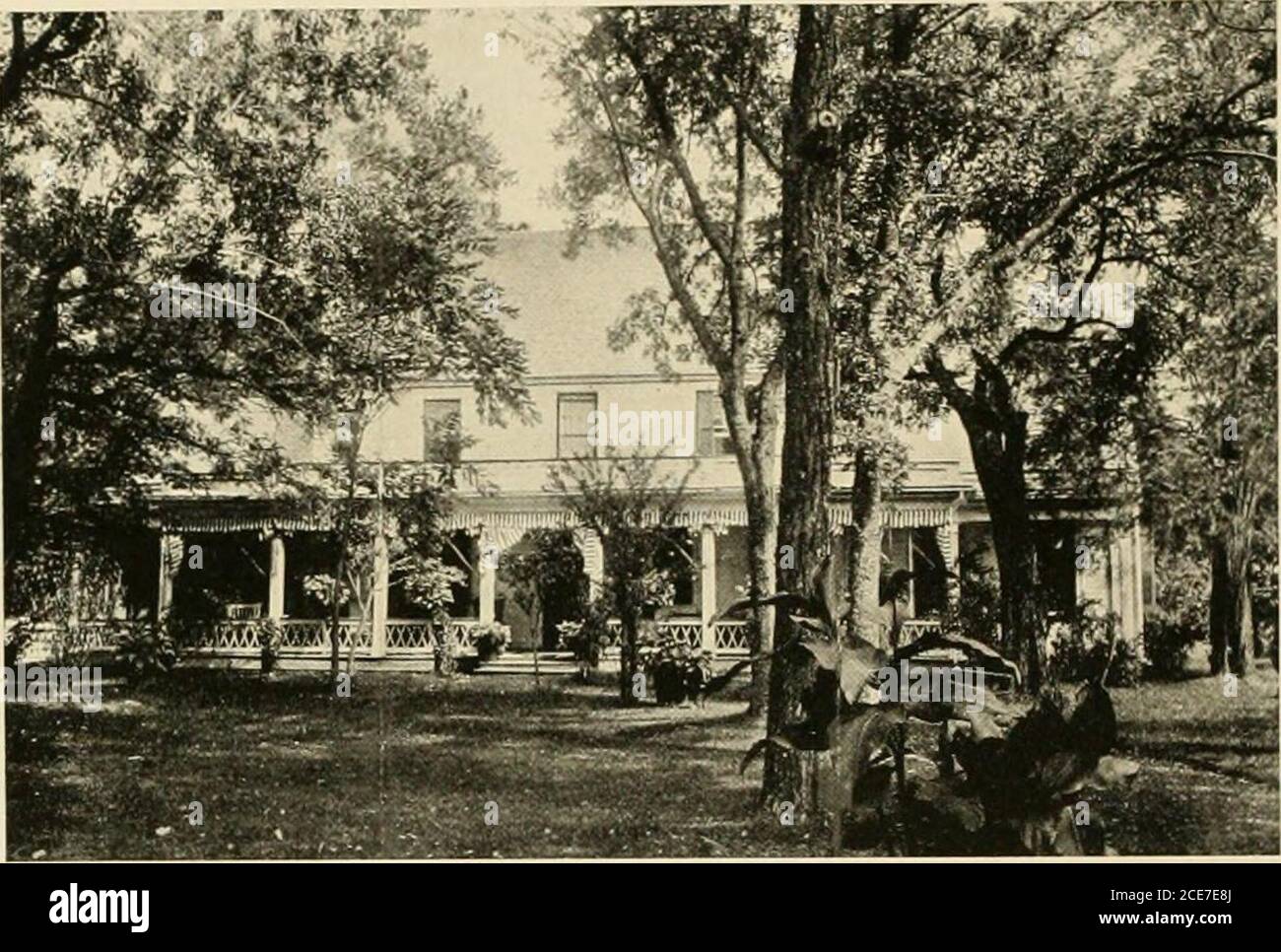 . Historic Virginia homes and churches . e charming old dwelling