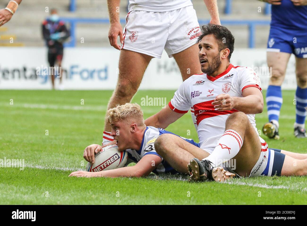 Aaron Smith (19) of St Helens goes over for a try Stock Photo