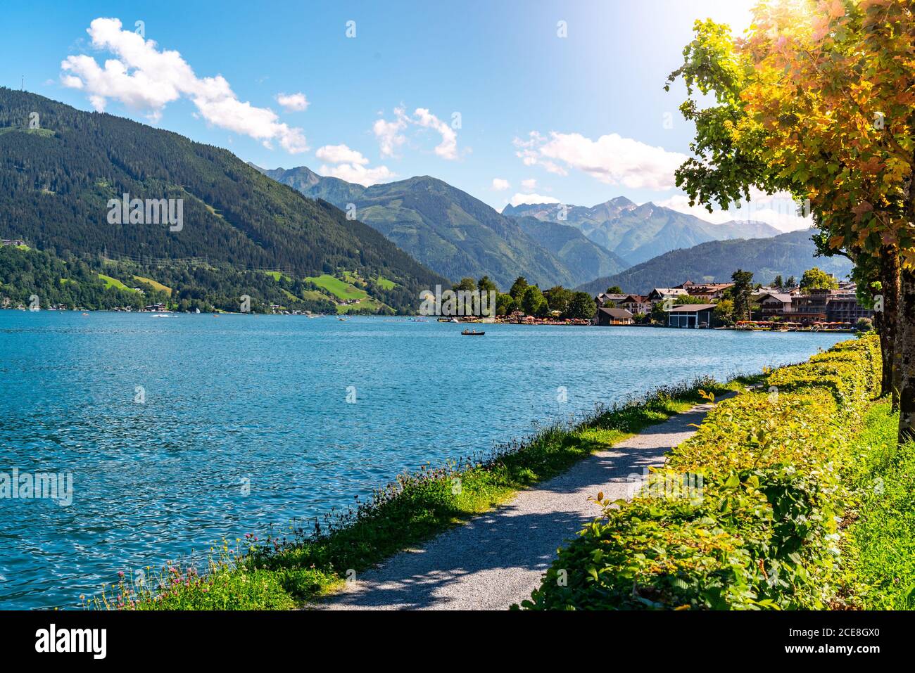 Lake Zell, German: Zeller See, and mountains on the backround. Zell am See,  Austrian Alps, Austria Stock Photo - Alamy