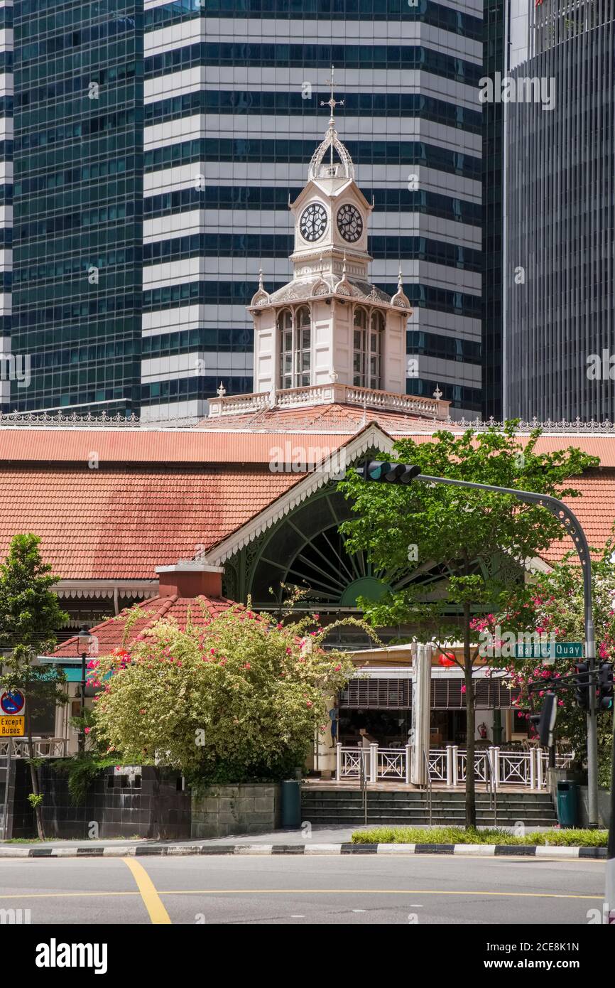 Singapore: former Telok Ayer Market, now known as Lau Pa Sat, with its Victorian iron structure, a national monument in the city centre Stock Photo