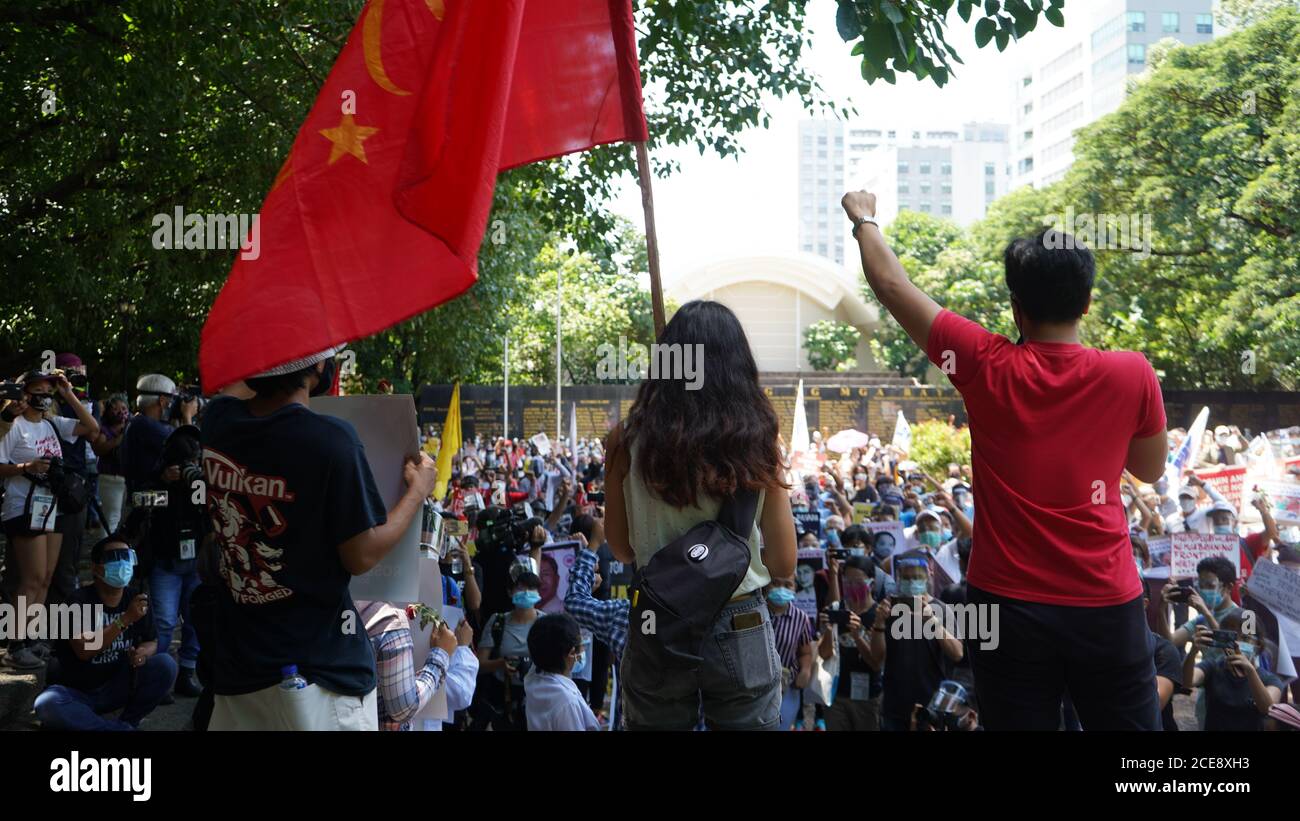 Hundreds of progressive groups and laidoff employees of ABSCBN