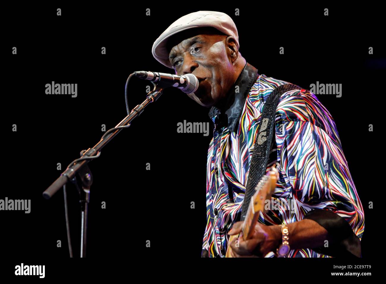 'Jazz a Juan' Jazz Festival in Juan-les-Pins (south-eastern France), on July 16, 2017: blues guitarist Buddy Guy Stock Photo