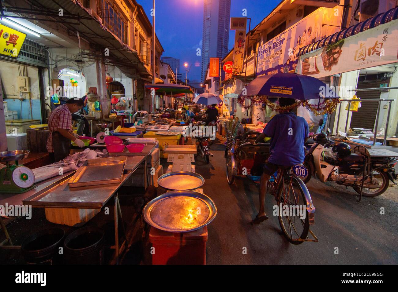 Georgetown Penang Malaysia Oct 29 2016 Trishaw Driver Ride At The Street Of Morning Market In At Jalan Kuala Kangsar Stock Photo Alamy