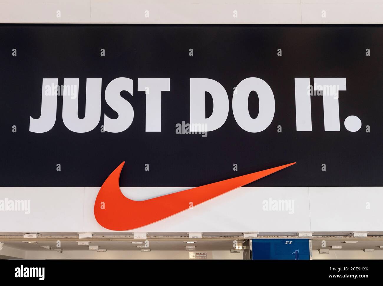 Nike just do it slogan hi-res stock photography and images - Alamy