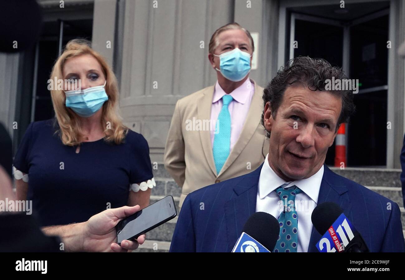 St Louis United States 31st Aug 2020 Mark and Patricia McCloskey