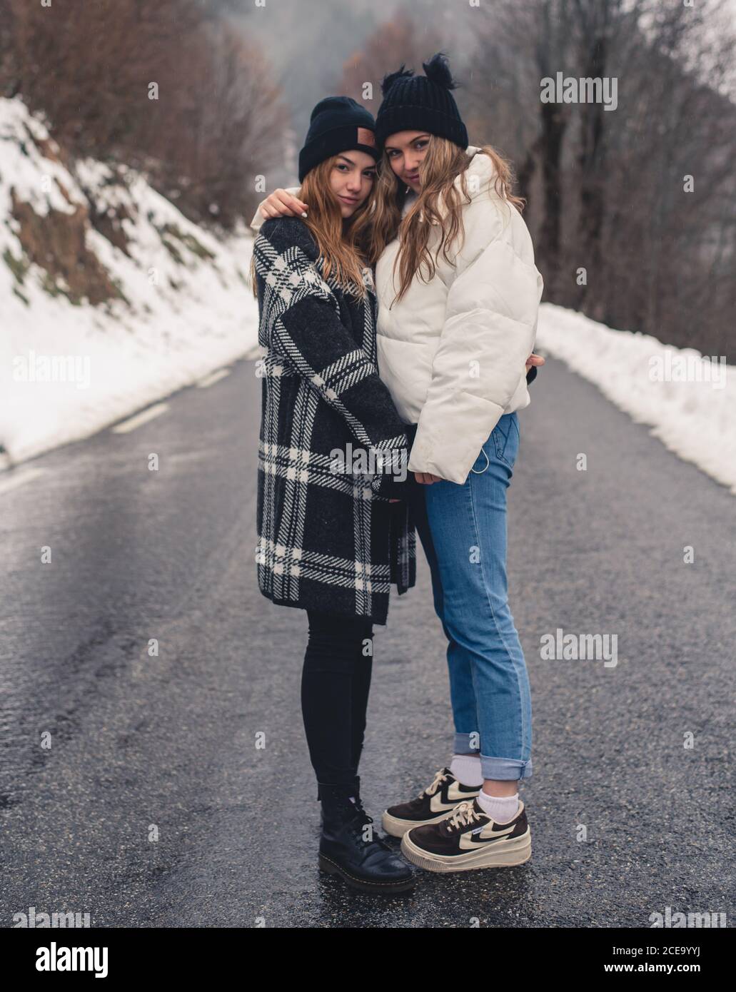 Women jeans model posing hi-res stock photography and images - Alamy