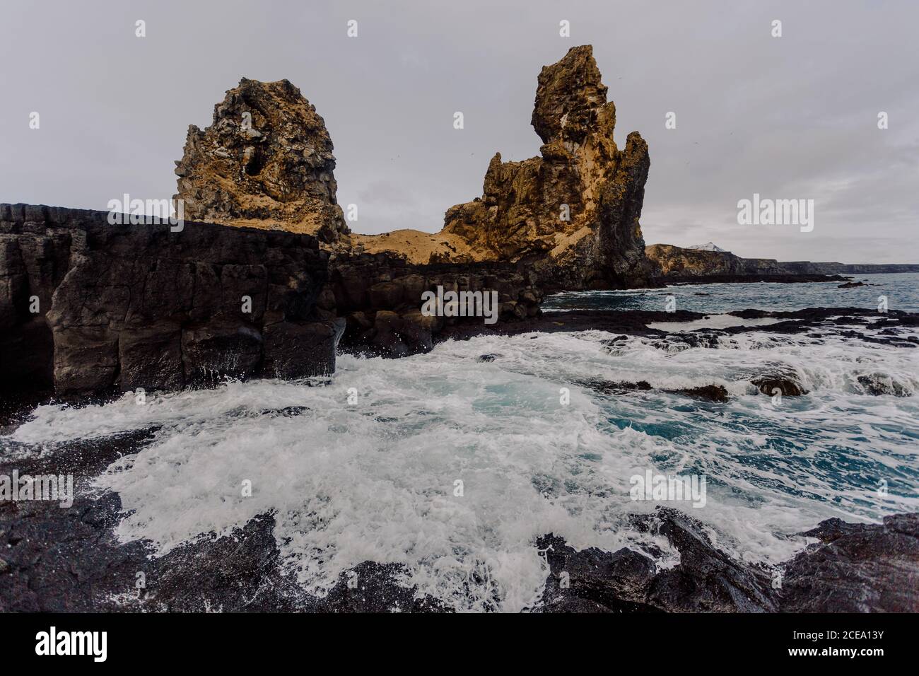 Wavy rocks hi-res stock photography and images - Alamy