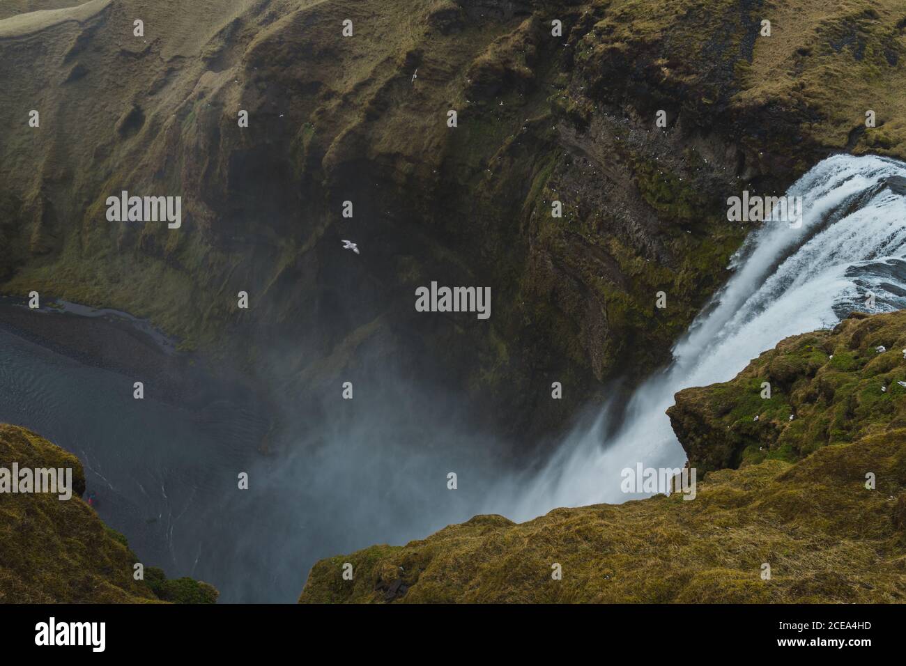Huge waterfall hi-res stock photography and images - Alamy