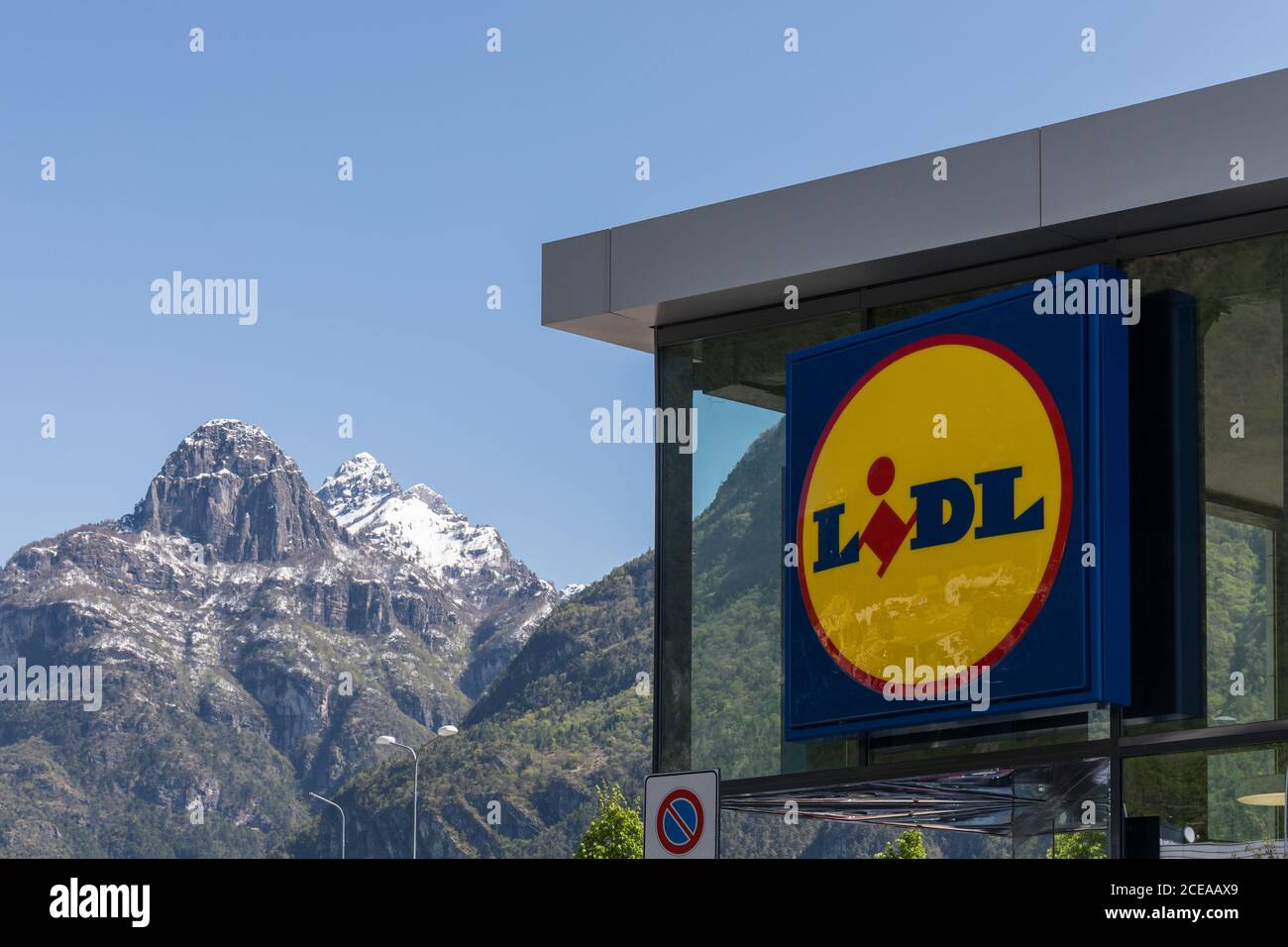 Lidl supermarket sign in Ponte nelle Alpi, Italy Stock Photo