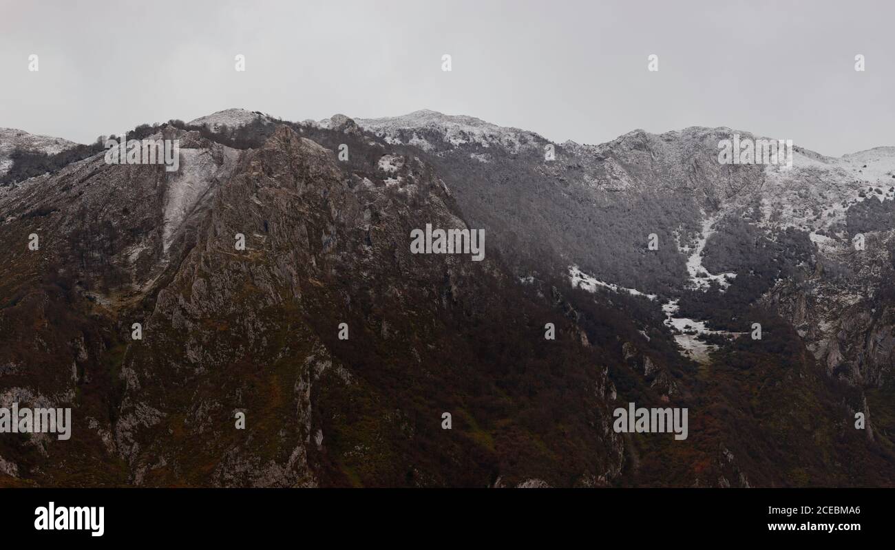 Cold range hi-res stock photography and images - Alamy