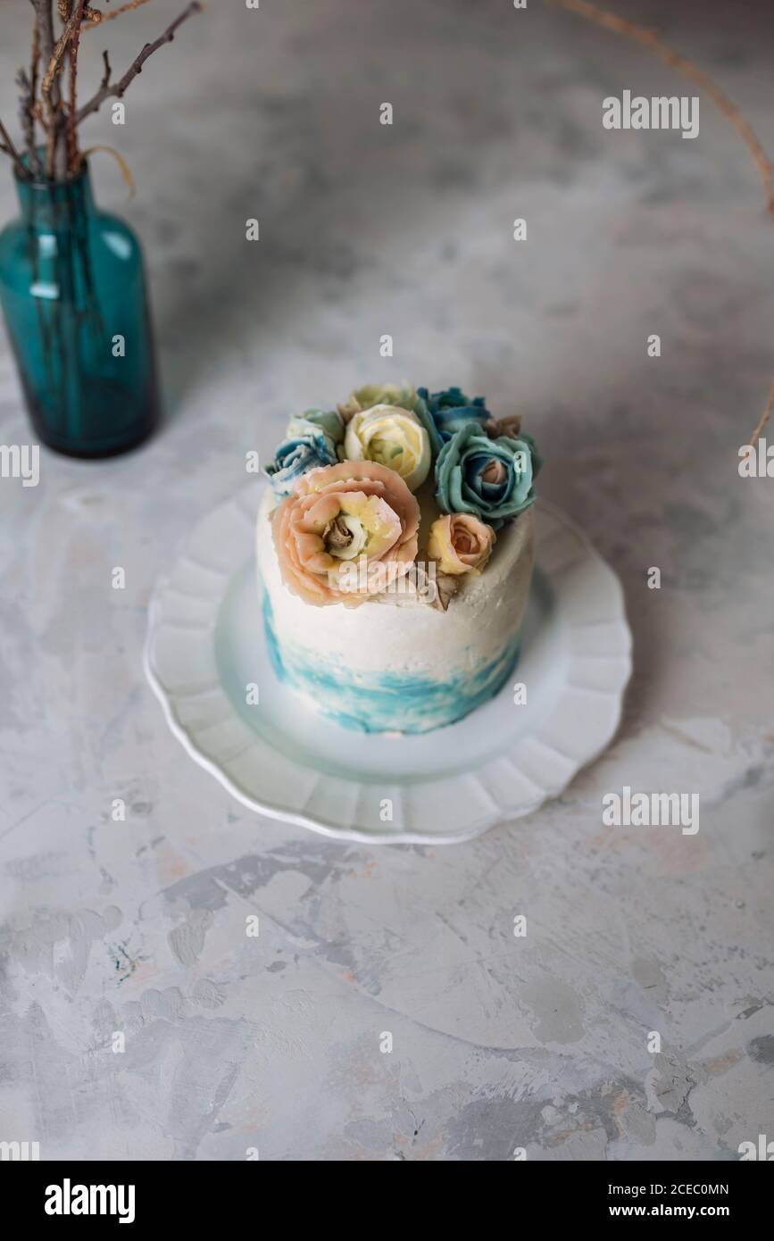 Blue Flowers On Wedding Cake High Resolution Stock Photography And Images Alamy Blue Flowers On Wedding Cake High Resolution Stock Photography And Images Alamy