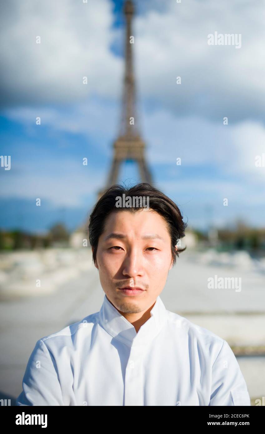 Japanese chef with uniform in Paris Stock Photo - Alamy