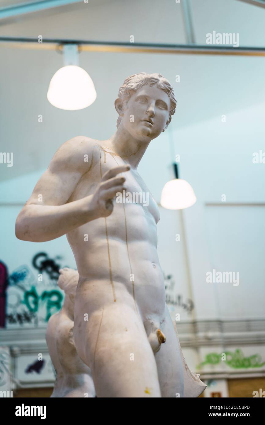 Dirty sculpture hi-res stock photography and images - Alamy
