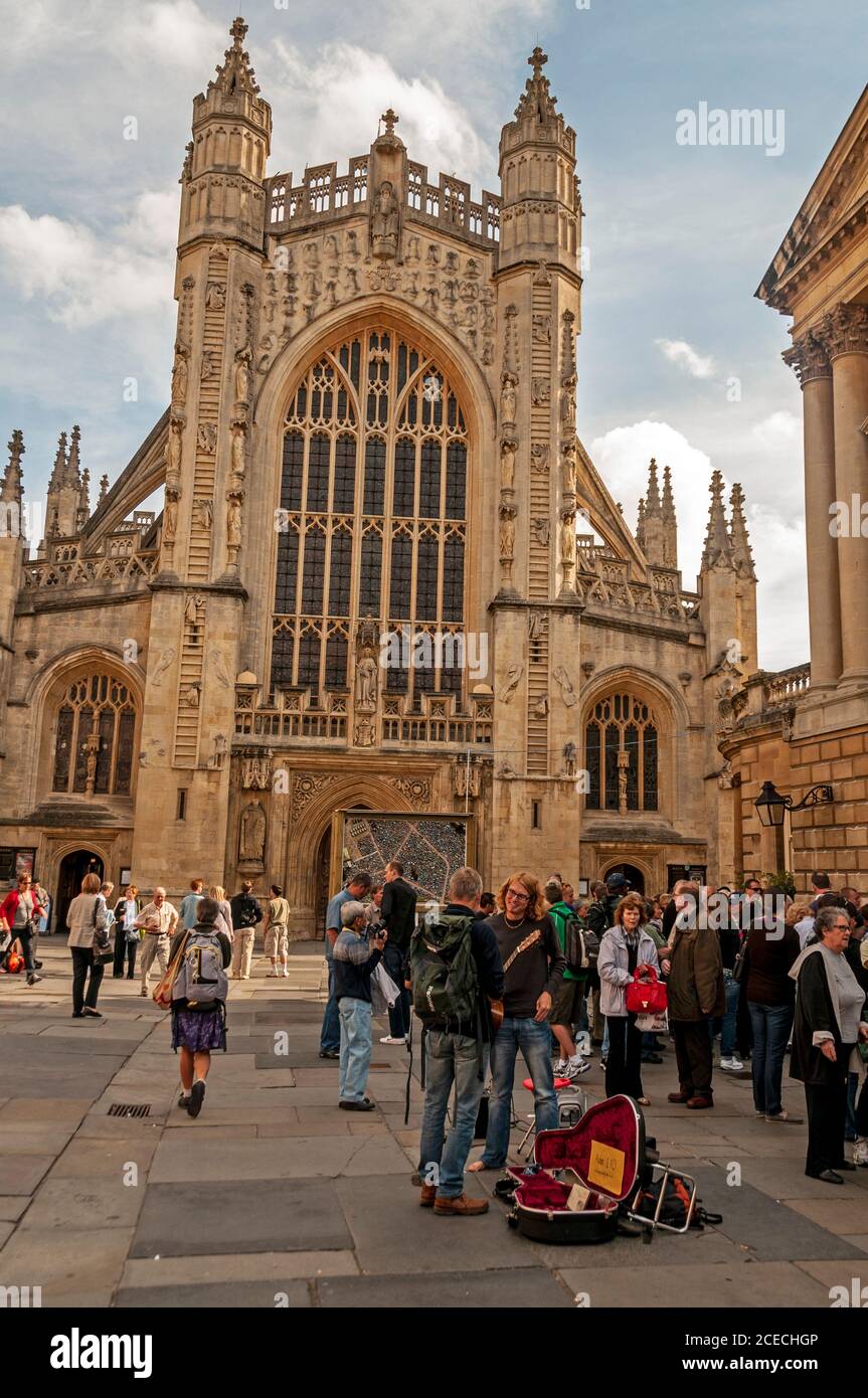 Bath Abbey and the main visitor entrance to the Roman Baths in the Abby Churchyard in the Roman