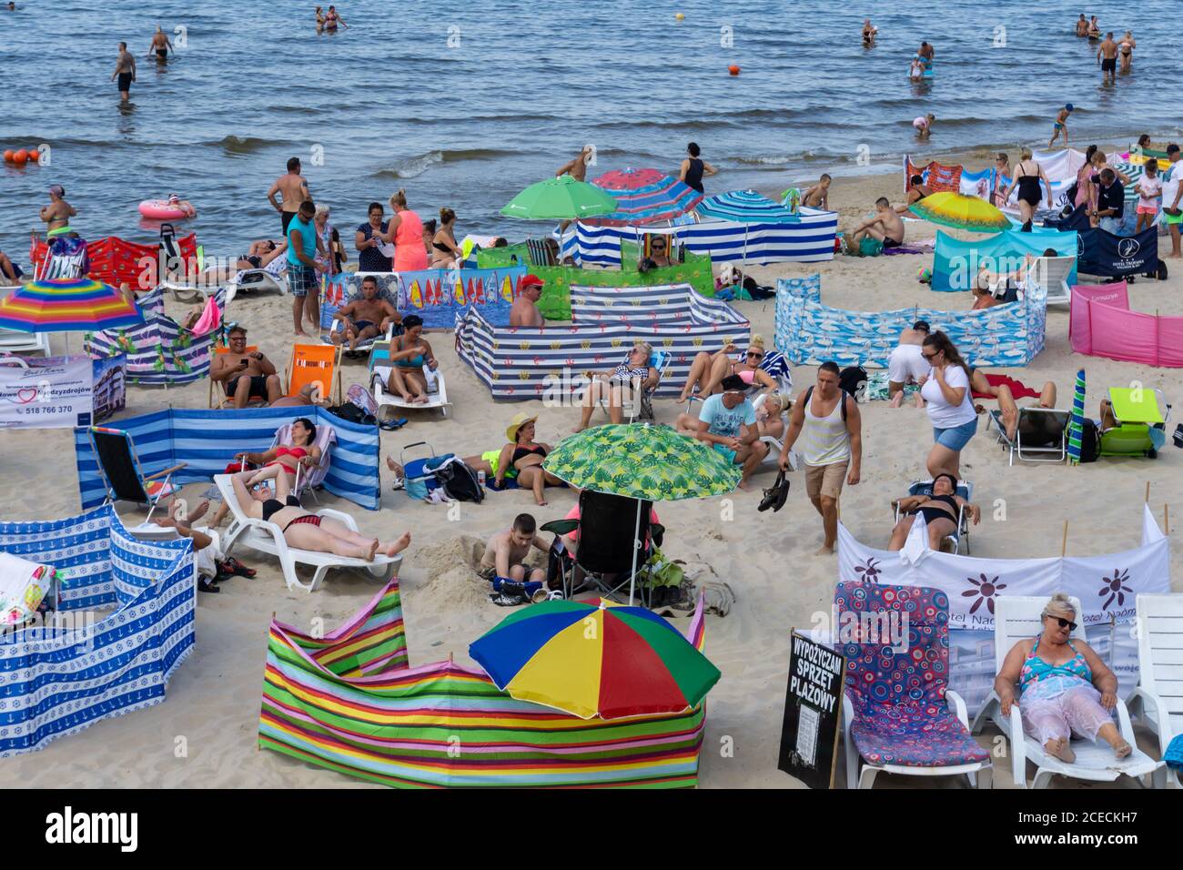 Miedzyzdroje, Poland - 16 August 2020: crowded beach on the Baltic in  Miedzyzdroje Stock Photo - Alamy