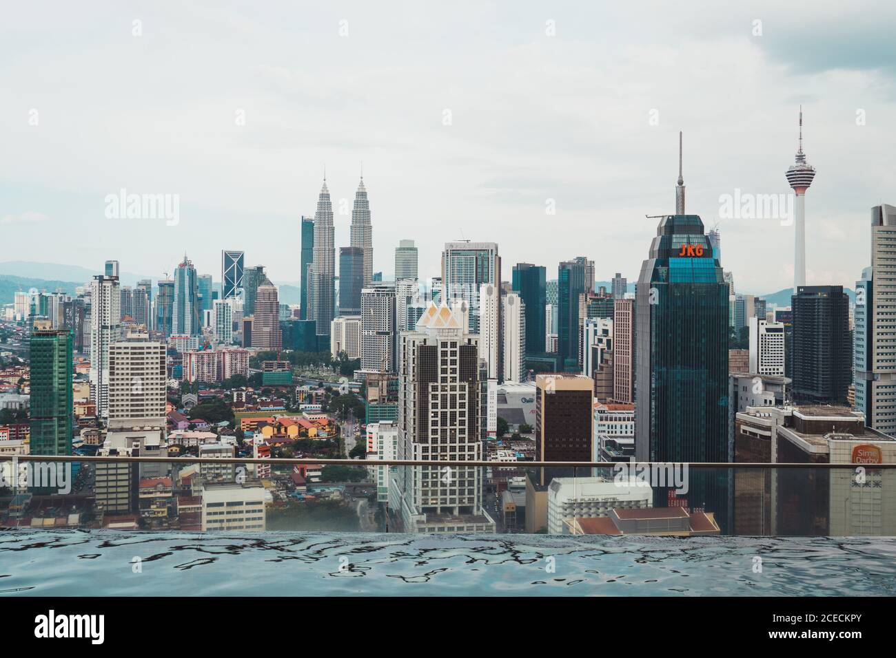 Skyscrapers landscape hi-res stock photography and images - Alamy