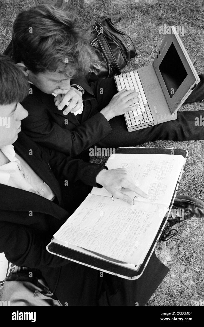 Acorn laptop computers in use at Netherhall School, Cherry Hinton, Cambridge. 26 June 1992. Photo: Neil Turner Stock Photo