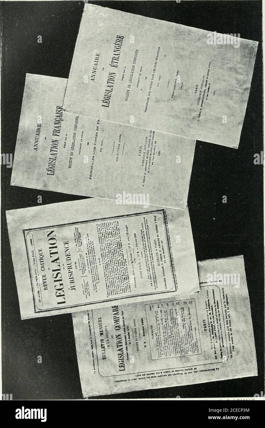 . La librairie, l'édition musicale, la presse, la reliure, l'affiche à l'exposition universelle de 1900. Recueil précédé d'une notice historique par Lucien Layus. Le Havre. — Imp. A.-G. LEMALE. LIBRAIRIE PLON PLO-OLRRIT ET C IMPRIMKURS-KDITEIRS PARIS 8 , n l K (; 1 R A X c I K R K I A 11 1 S ^ii: FONDATEURS DE LA MAISONHenri PLON PRKSIDEKT DK ï.- C II 1 l U F( K II K S I II P Itl U li U II S VIC E-P R K S1D BT DU C E R G L K U K LA LIU R A 1R 1 E CHEVAI.IKR DE LA LÉCIOX HHOWElll 18061 18-2 Eugène PLON lIKUBIlt itl^: LA LH^UURt; Dtn lUTRIUKl IIS TRKSIDEMT DU CERaK DE LA LIBH.llBIE V1CE-PBÉ Stock Photo
