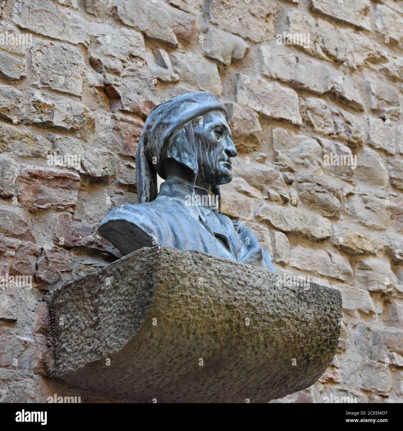 Dante alighieri statue in florence hi-res stock photography and images ...