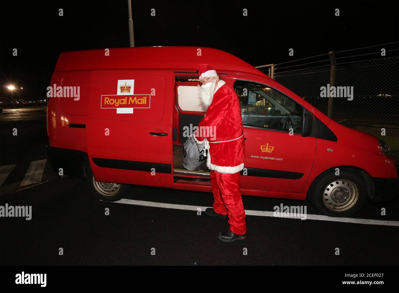 Arrival royal sale mail van