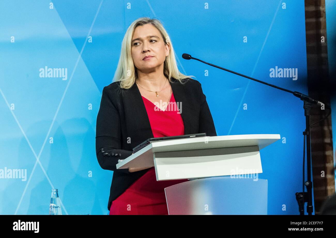 Huml Munich, Bavaria, Germany. 1st Sep, 2020. Bavarian Gesundheitsministerin ...