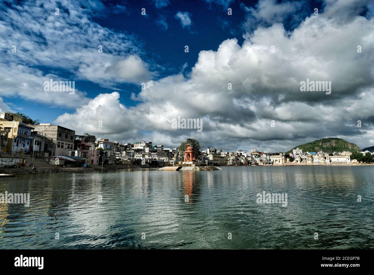 View of Pushkar Lake, Hindu pilgrimage site, in the city of Pushkar in ...