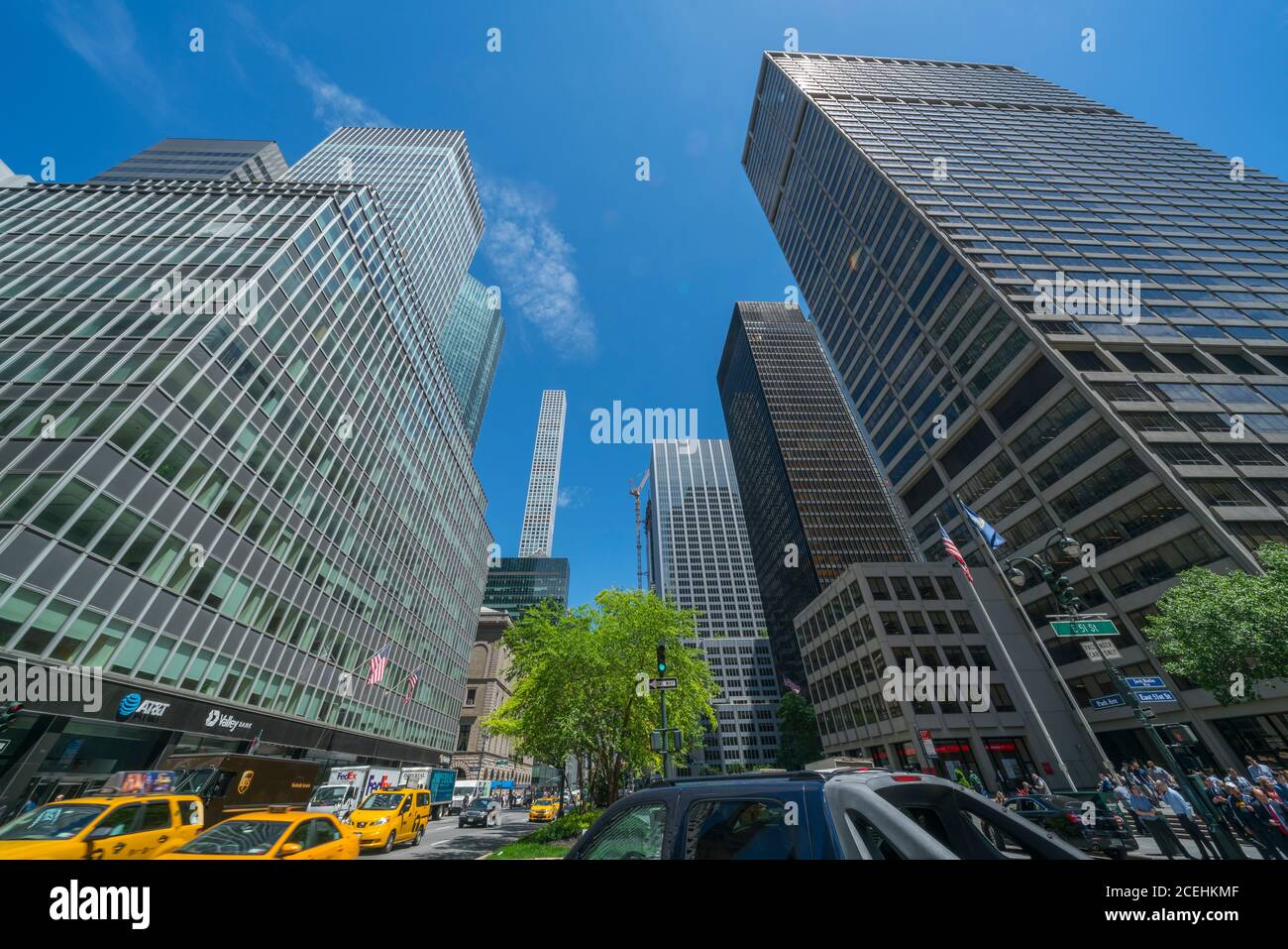 Manhayyan High Rise Rows of Midtown Manhattan high-rise buildings stand along the Park ...