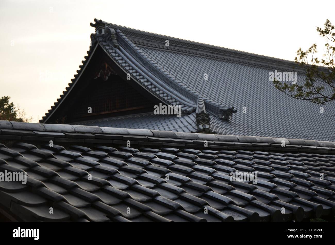 Japanese roof design hi-res stock photography and images - Alamy
