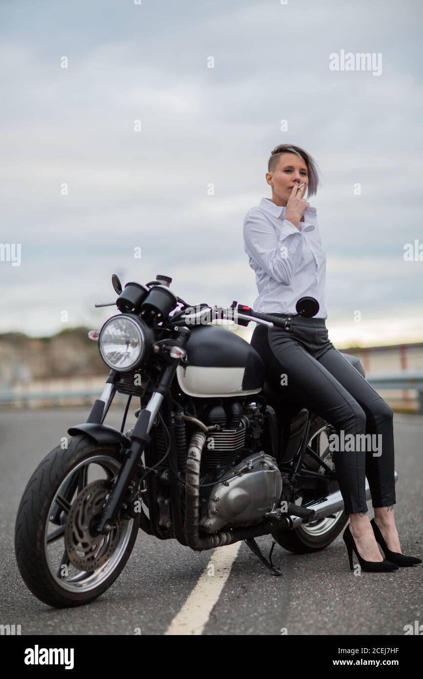 Cafe racer motorbike hi res stock photography and images Alamy