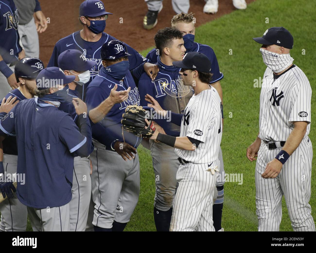 Try on head hires stock photography and images Alamy