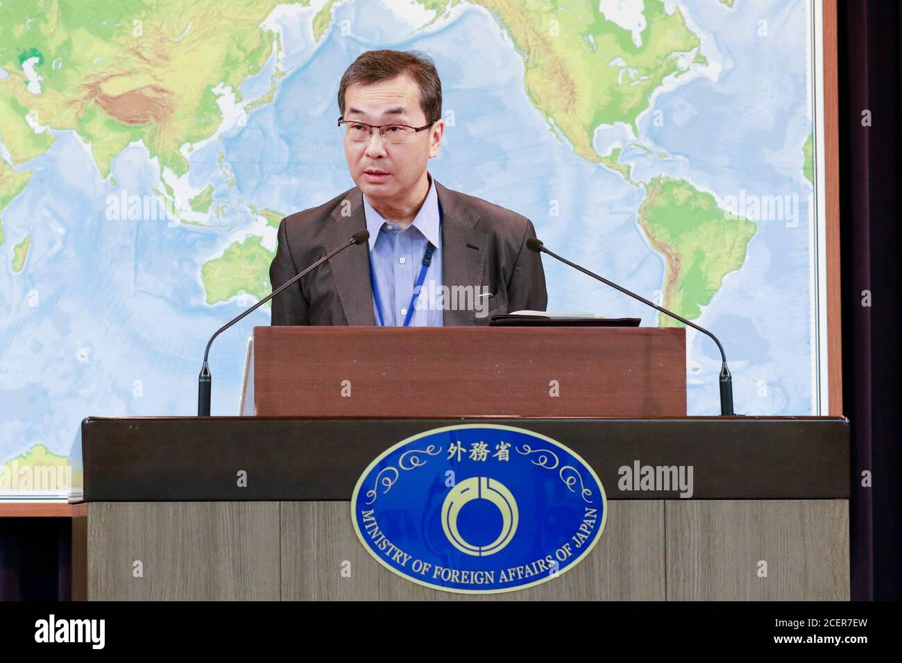 September 2, 2020, Tokyo, Japan: Japan's Foreign Press Secretary Tomoyuki Yoshida speaks during a news conference at the Ministry of Foreign Affairs of Japan  (Credit Image: © Rodrigo Reyes Marin/ZUMA Wire) Stock Photo