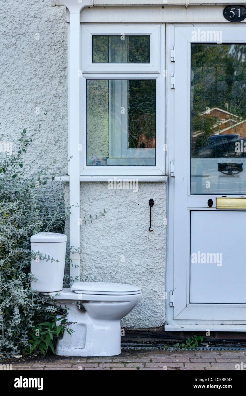 loo and toilet outside home Stock Photo Alamy