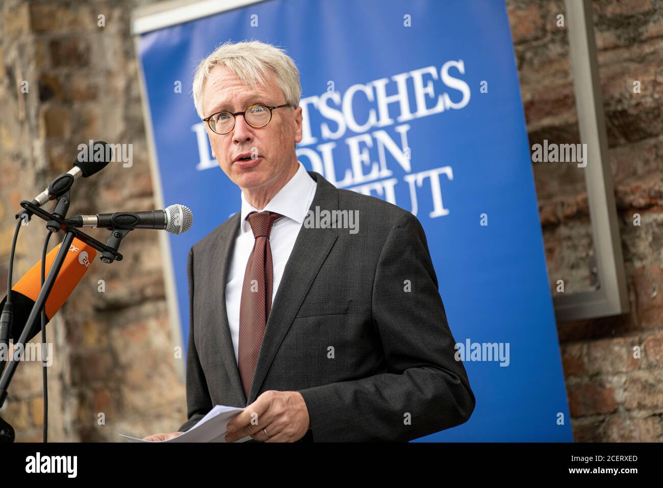 Peter oliver loew hires stock photography and images Alamy