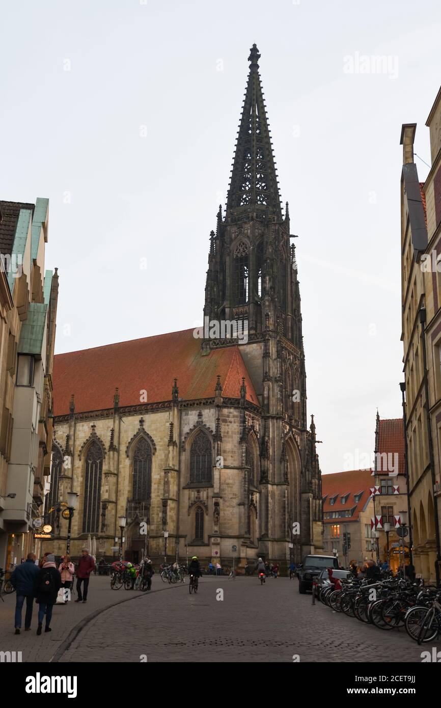 Muenster, St. Lamberts Church, view from Roggenmarkt, historic city center, famous travel destination, North Rhine-Westphalia, Germany, Western Europe Stock Photo