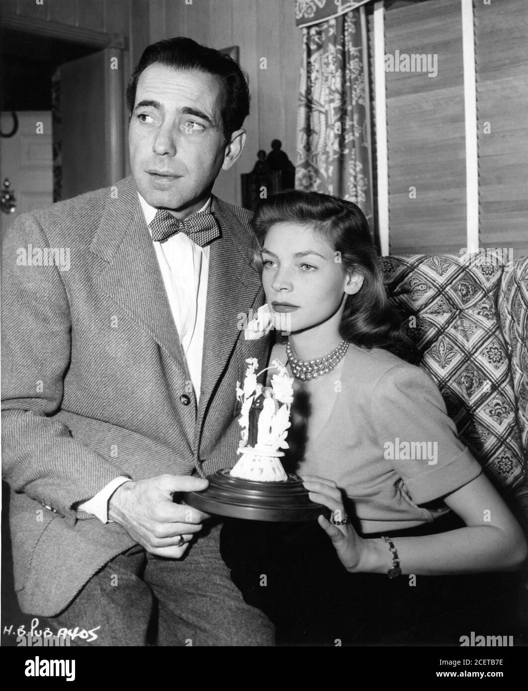HUMPHREY BOGART and LAUREN BACALL 1945 newlyweds candid portrait at ...
