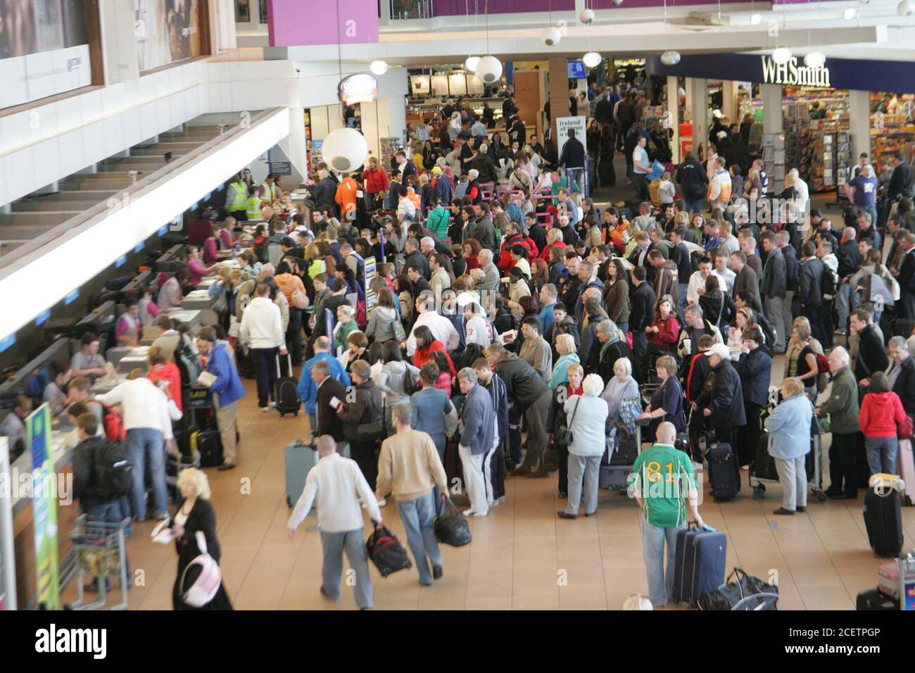 Glasgow Prestwick Airport, Ayrshire, Scotland, 09 April 2007, Passengers checking in Stock Photo