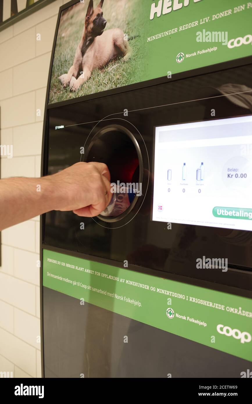 TOMRA Norway can and bottle deposit return recycling system Stock Photo
