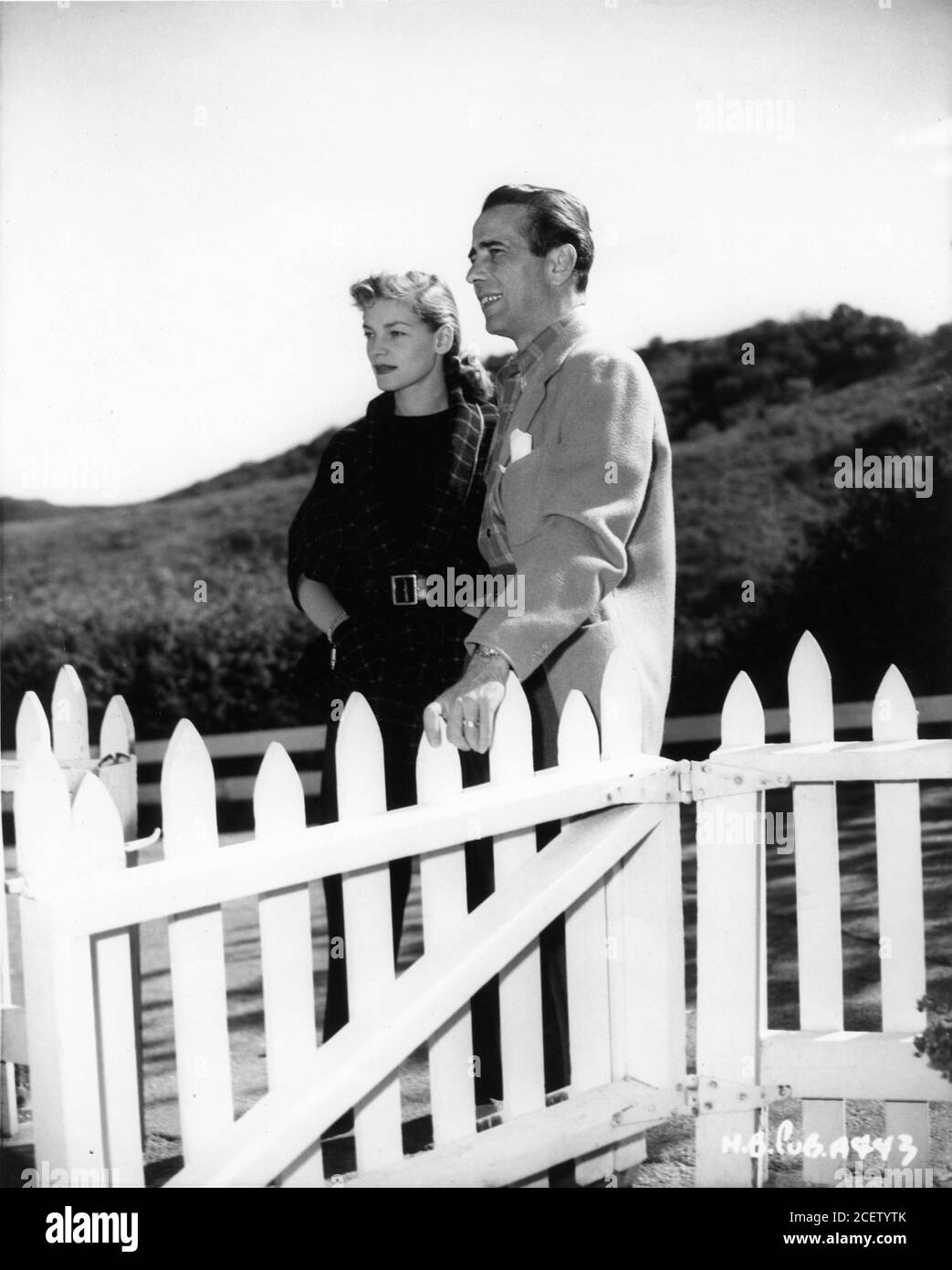 Humphrey bogart lauren bacall at home Black and White Stock Photos ...