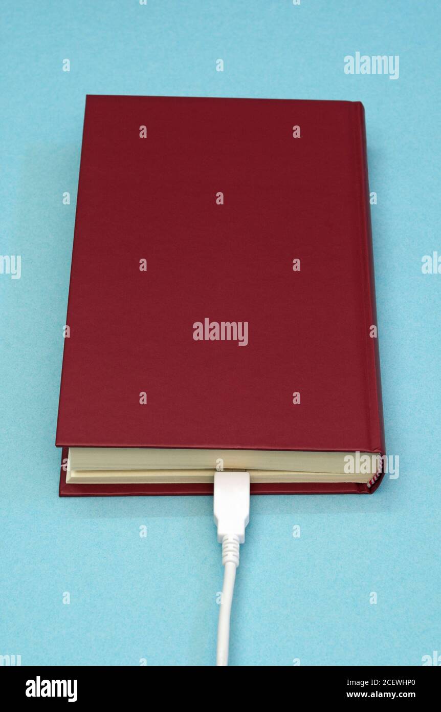 book wire connected usb Stock Photo Alamy