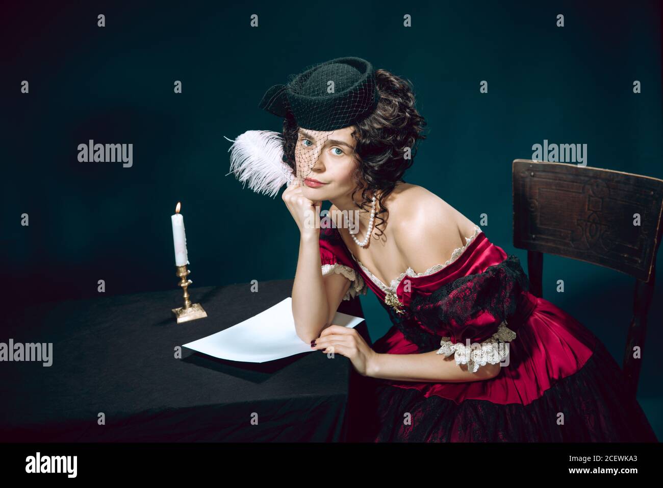 Woman green dress writing hi-res stock photography and images - Alamy Woman green dress writing hi-res stock photography and images - Alamy