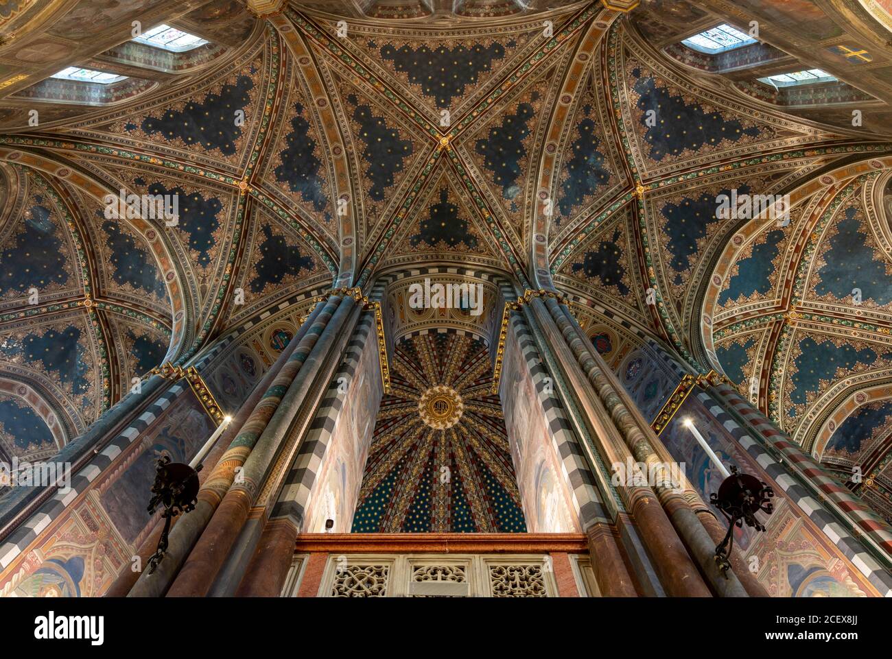 Padua, Wallfahrtskirche Basilica di Sant’Antonio, Basilika des Heiligen Antonius, Gewölbe im Chorumgang Stock Photo