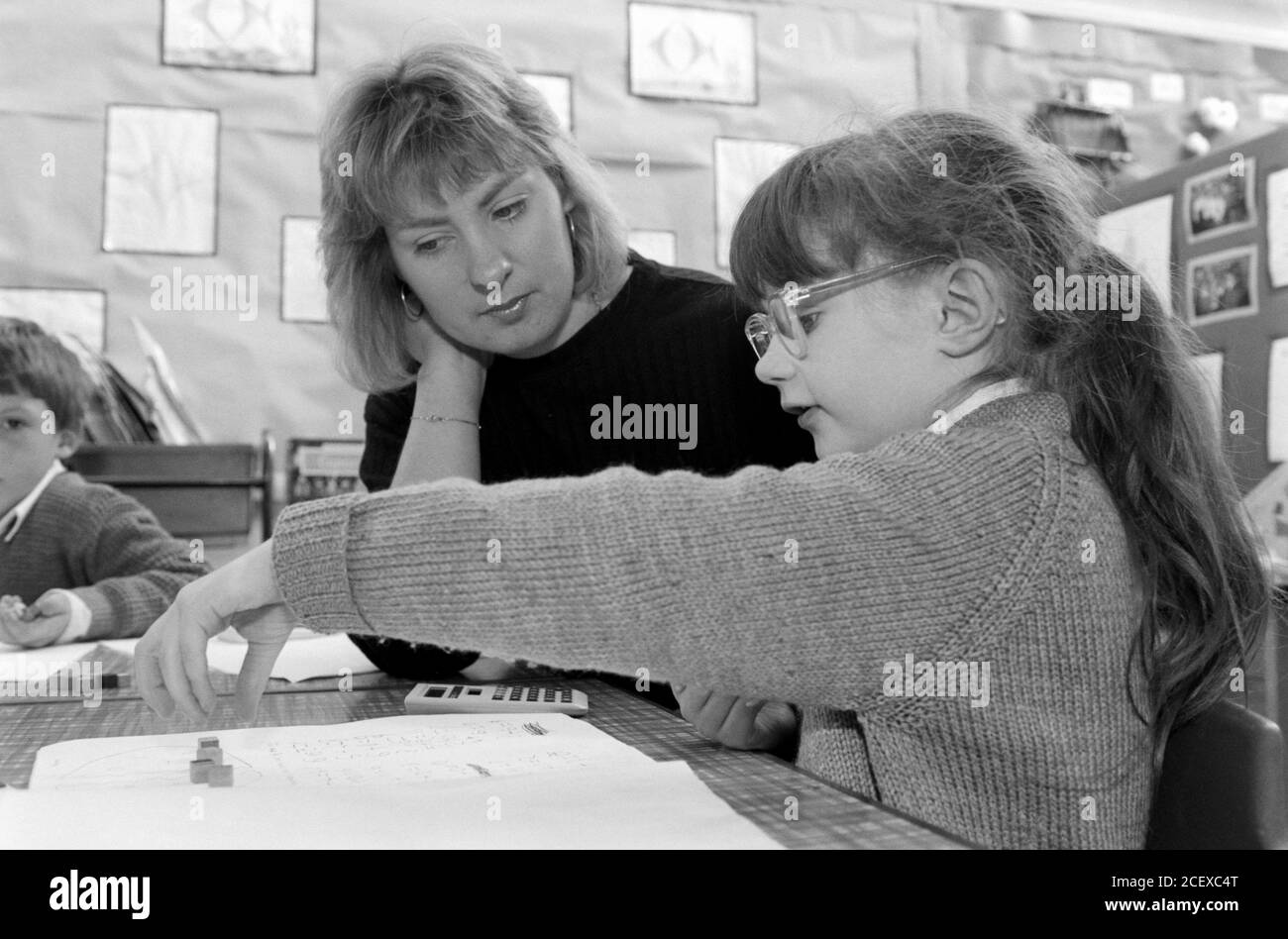 Trainee teacher Debbie O’Rourke at Highbury First and Middle School in Portsmouth. 02 April 1993. Photo: Neil Turner Stock Photo