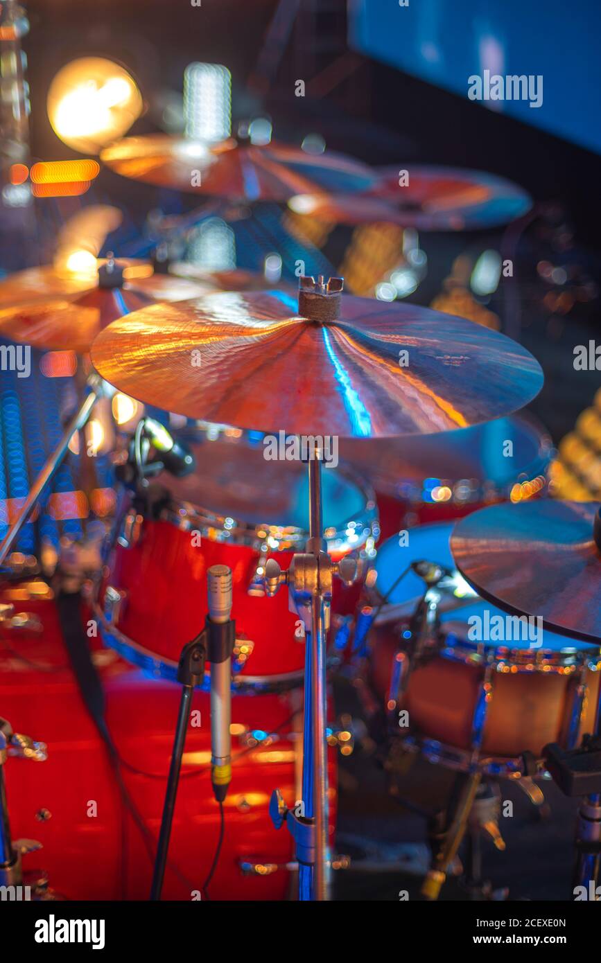 drums on stage before a music concert Stock Photo - Alamy