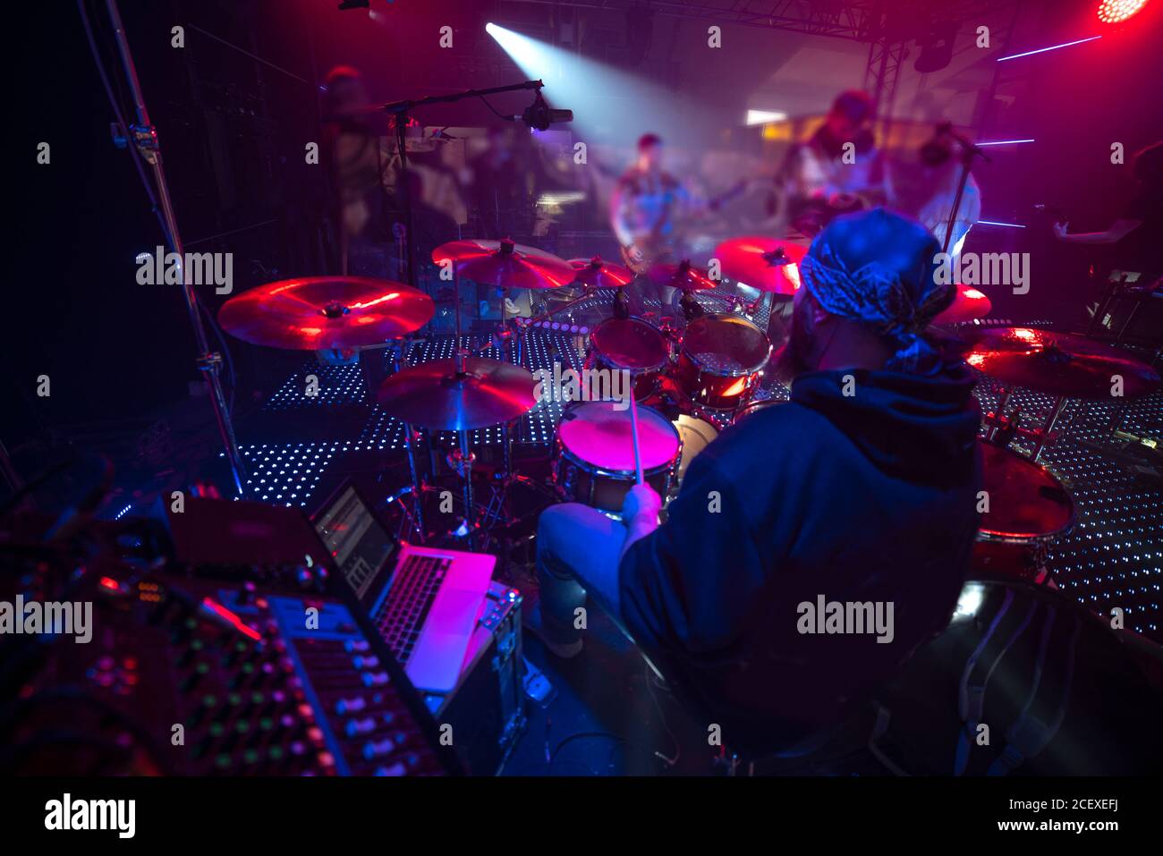 drums on stage before a music concert Stock Photo - Alamy