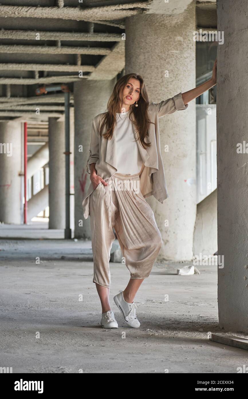 Blonde woman full body hi-res stock photography and images - Alamy
